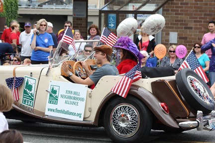 FHNA Appears in 4th of July Parade