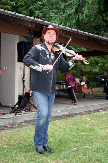 dennyfest-2016-fiddler