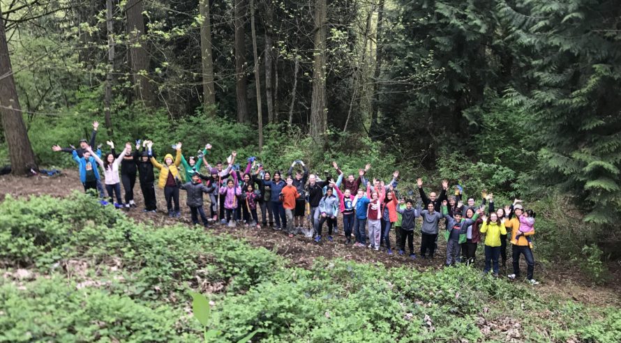 Earth Day 4-22-17 volunteers in Juanita Heights Park